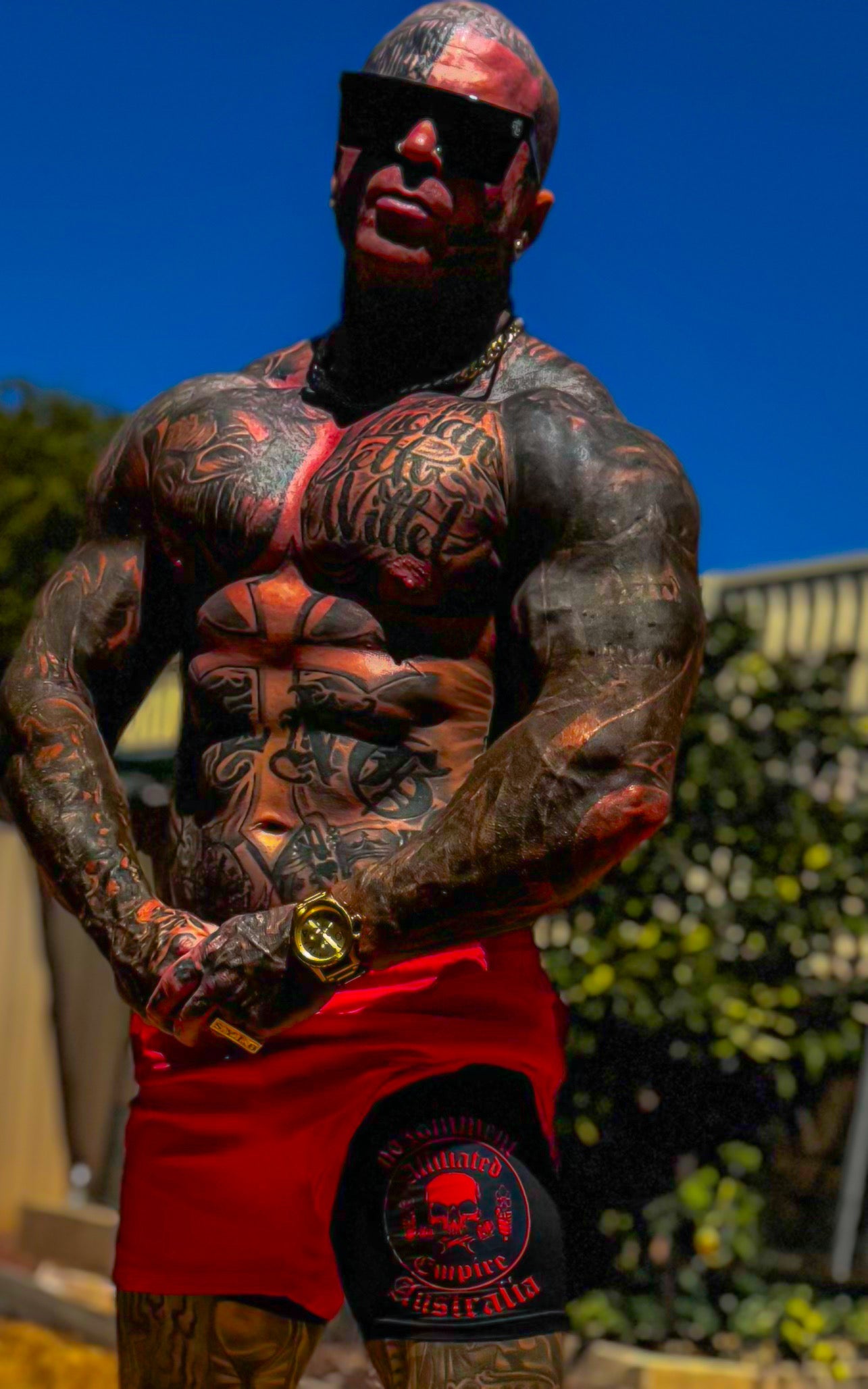 Affiliated - no comment gym shorts / in red