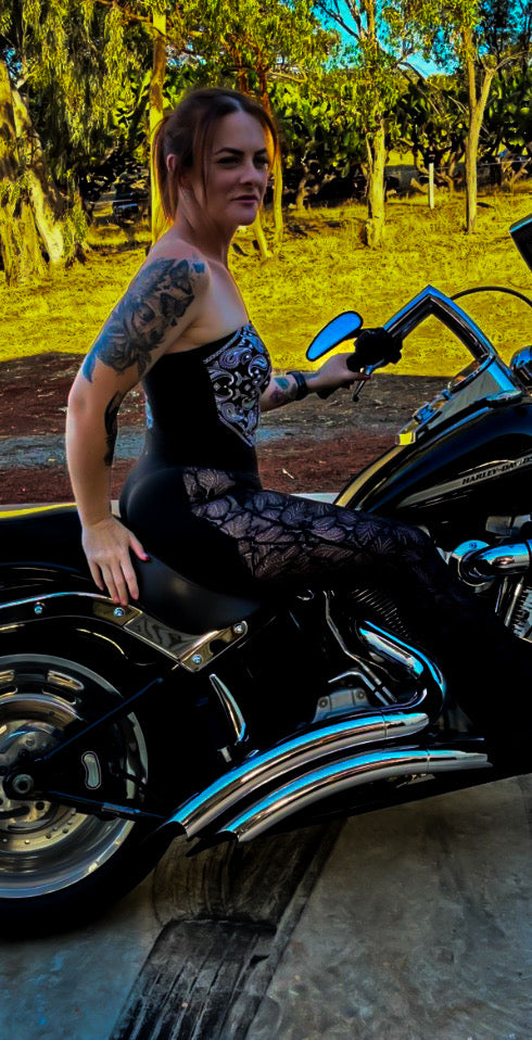 Affiliated bandana pattern - women’s 1312 logo boob tube.
